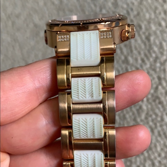 Invicta women watch - Picture 4 of 12